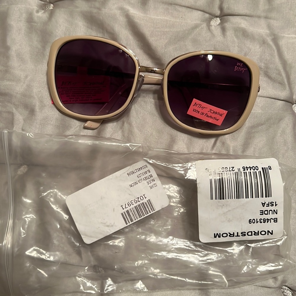 Betsy Johnson sunglasses